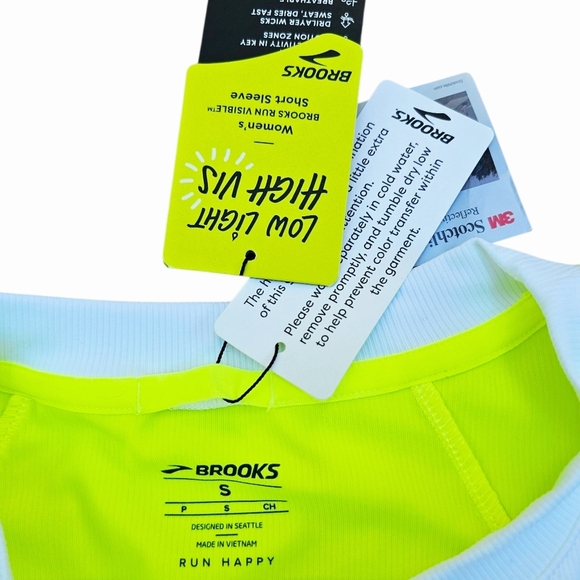 NWT Brooks Women's Run Visible Short Sleeve Performance Tee, Size S - Picture 8 of 8